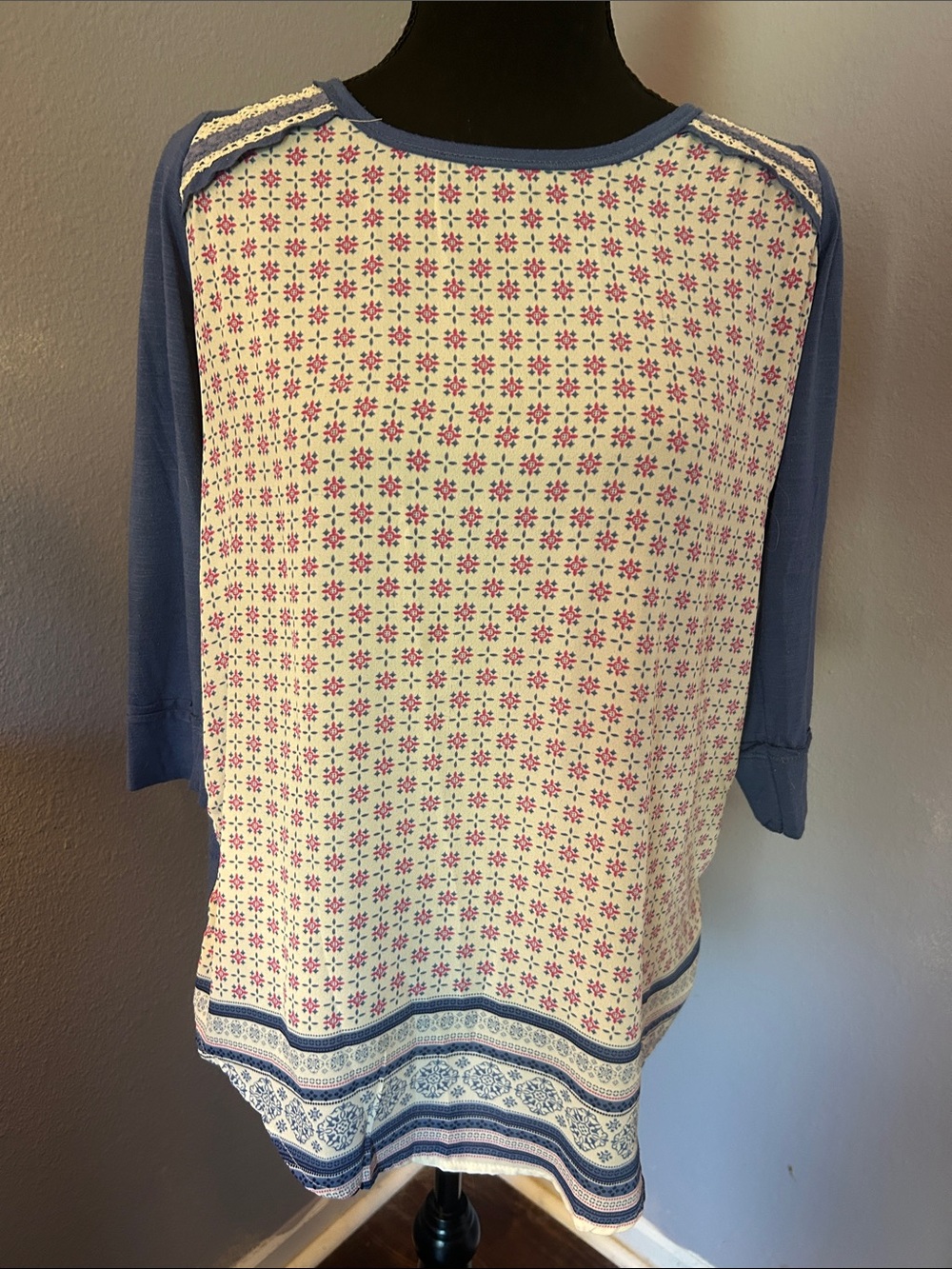 Indigo Women Blue Cream Patterned Boatneck Top Size Small